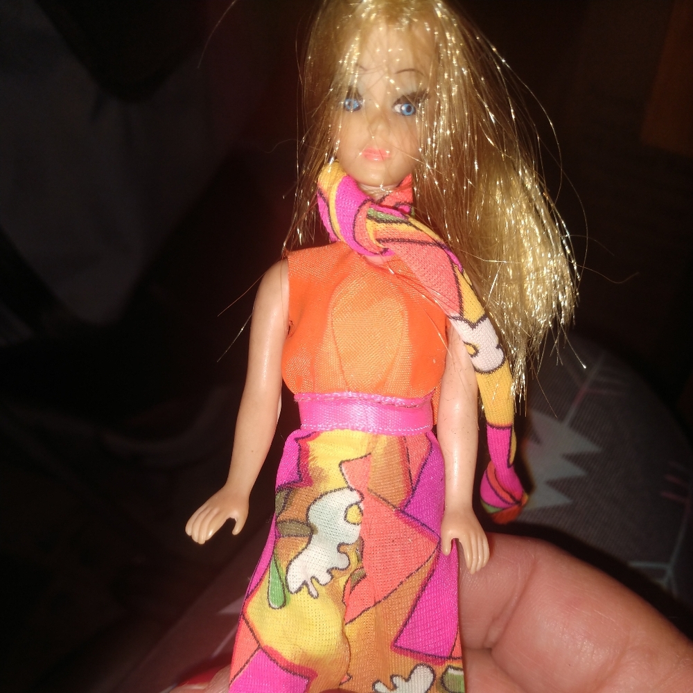 Dawn doll 811A